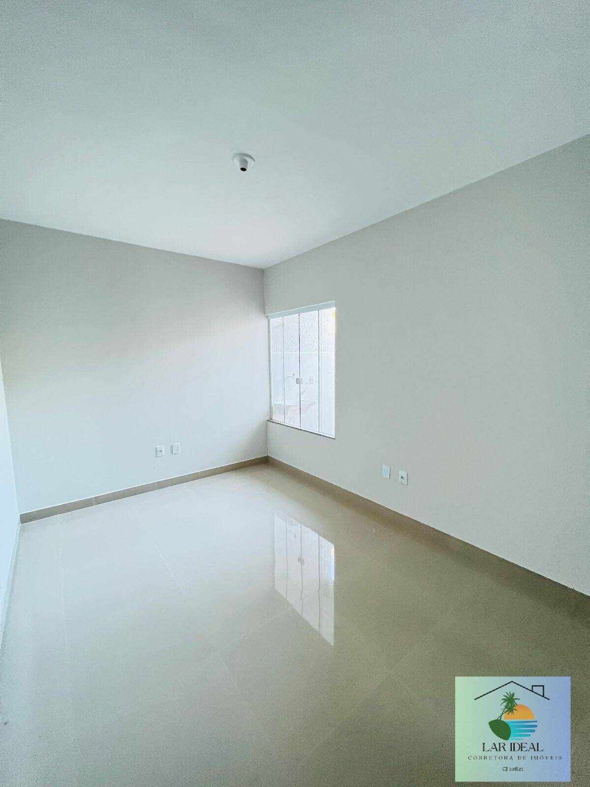 Casa à venda com 2 quartos, 65m² - Foto 14