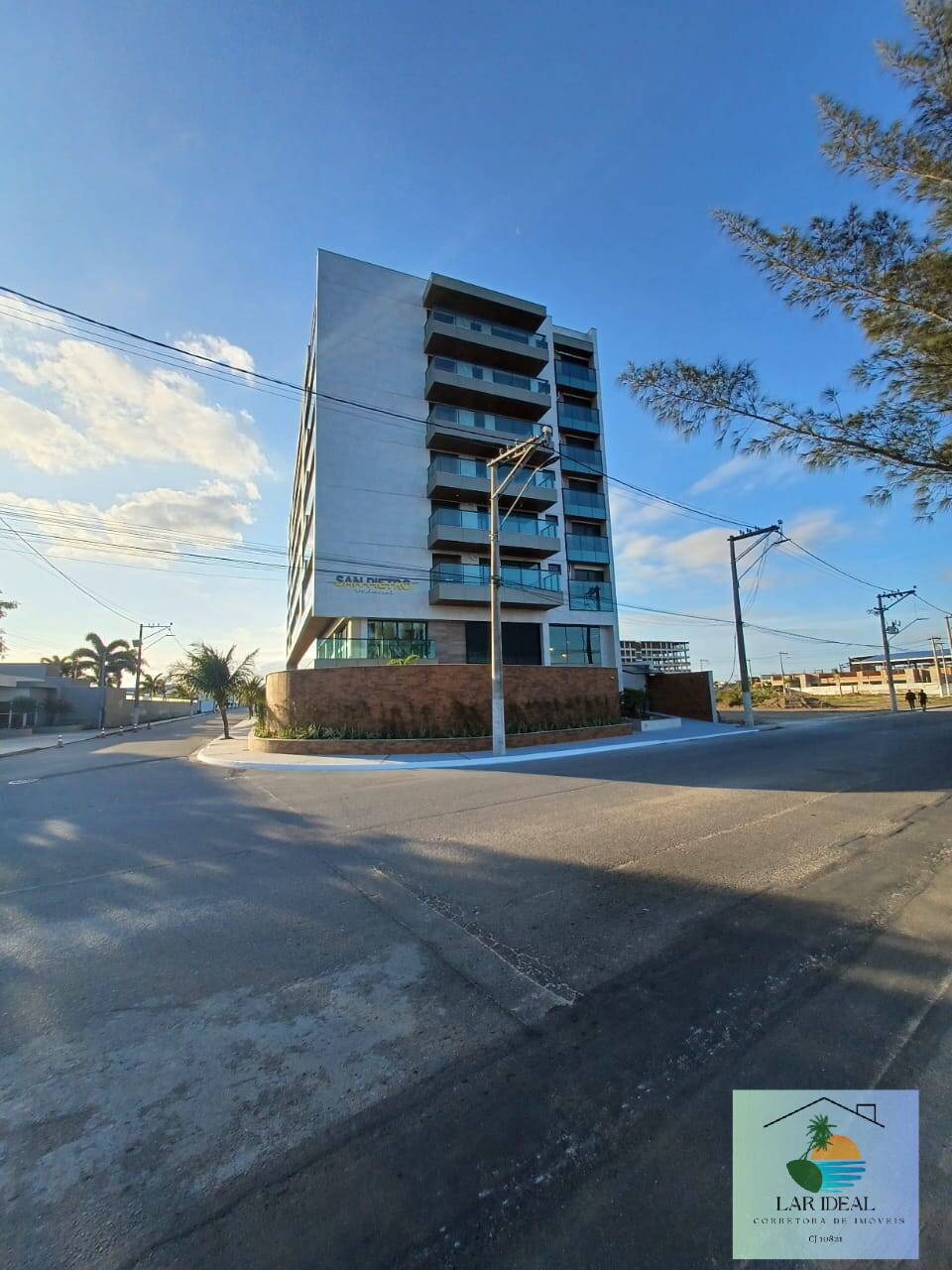 Apartamento à venda com 2 quartos, 77m² - Foto 2